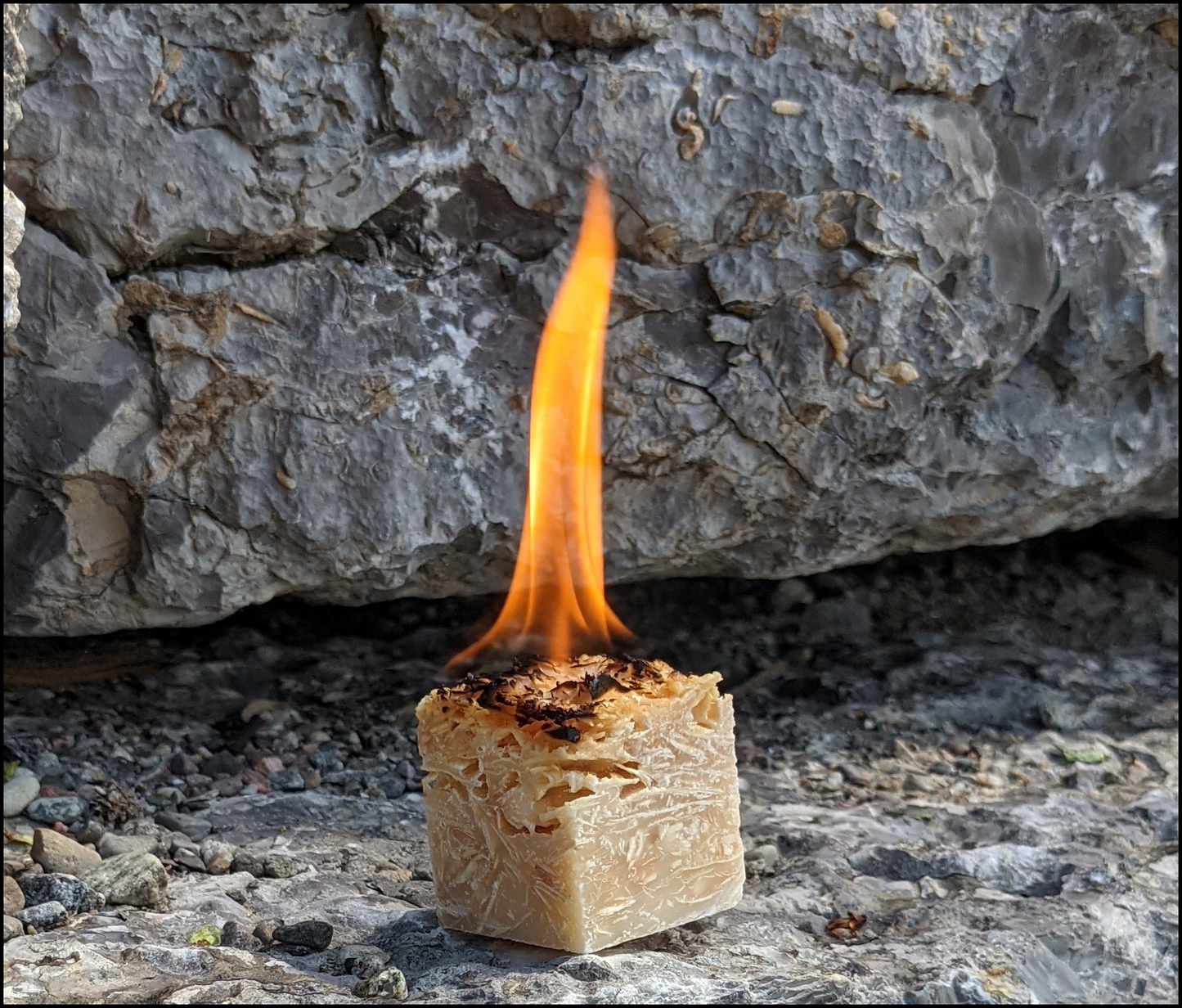 single burning Organic Fire Starter
